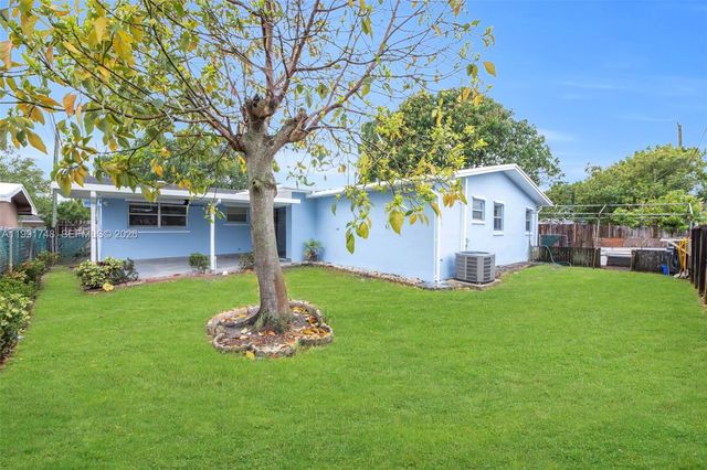 7811 NW 10th St 7811, Pembroke Pines, FL 33024