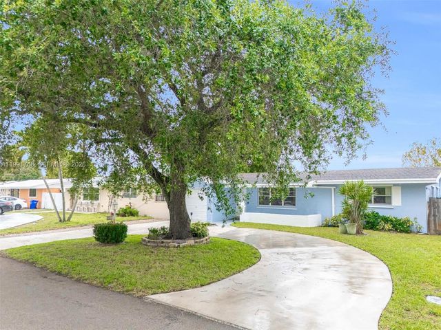 7811 NW 10th St 7811, Pembroke Pines, FL 33024