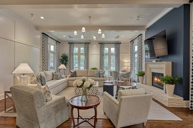 22 E Shore Drive, The Woodlands, TX 77380