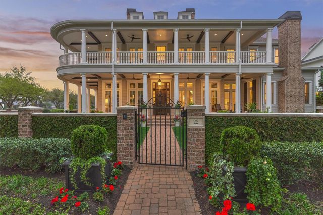 22 E Shore Drive, The Woodlands, TX 77380