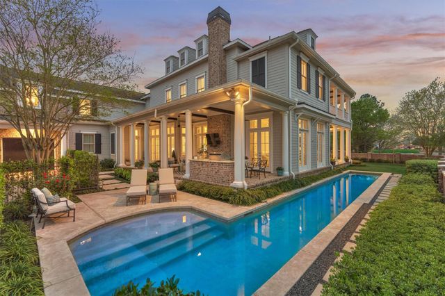 22 E Shore Drive, The Woodlands, TX 77380