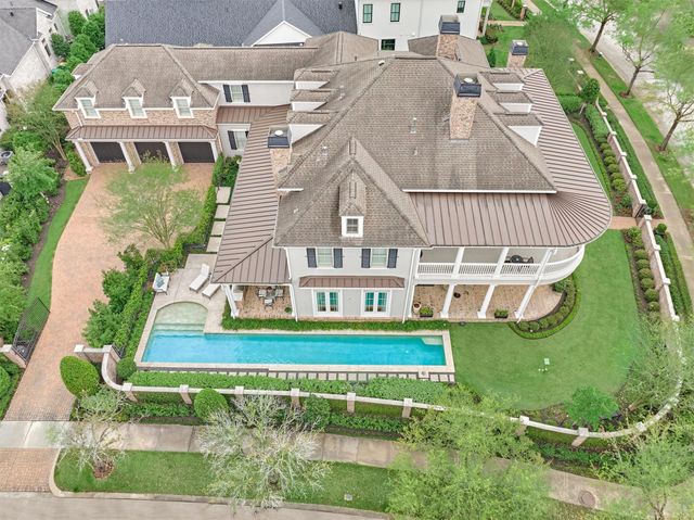 22 E Shore Drive, The Woodlands, TX 77380