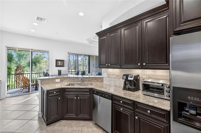 10341 Glastonbury CIR # 201, Fort Myers, FL 33913