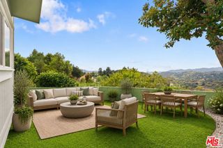 133 Pueblo Lane, Topanga, CA 90290