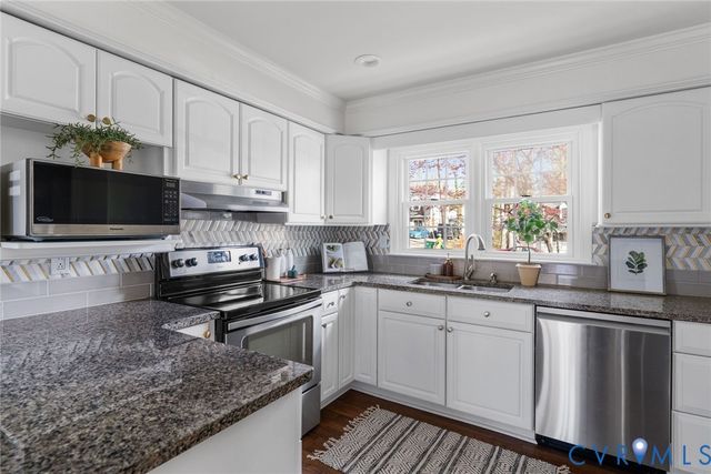 10227 Falconbridge Dr, Henrico, VA 23238