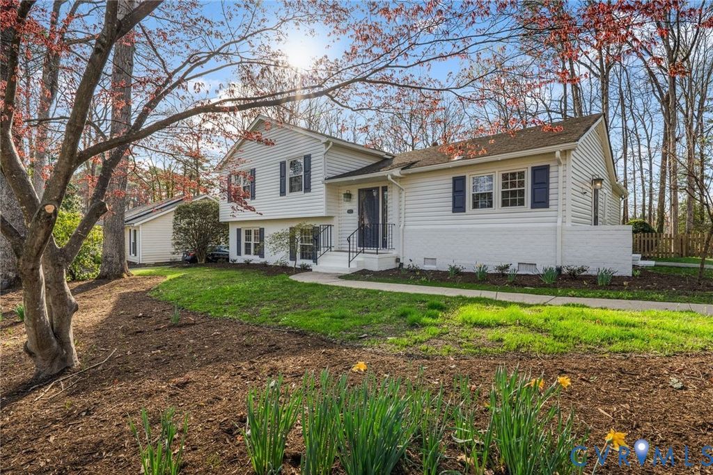 10227 Falconbridge Dr, Henrico, VA 23238