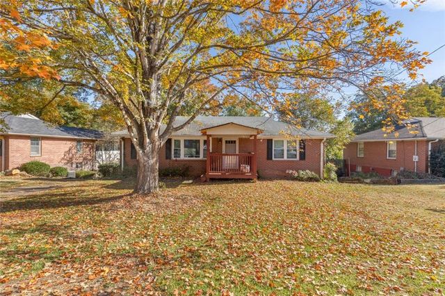 2185 Trailwood SE Drive, Smyrna, GA 30080