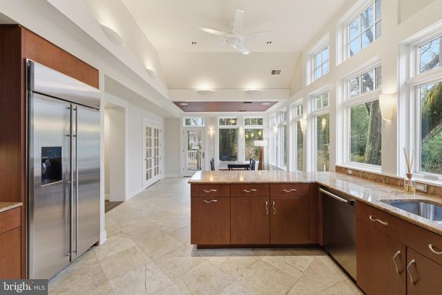 1724 OVERLOOK DR, Silver Spring, MD 20903