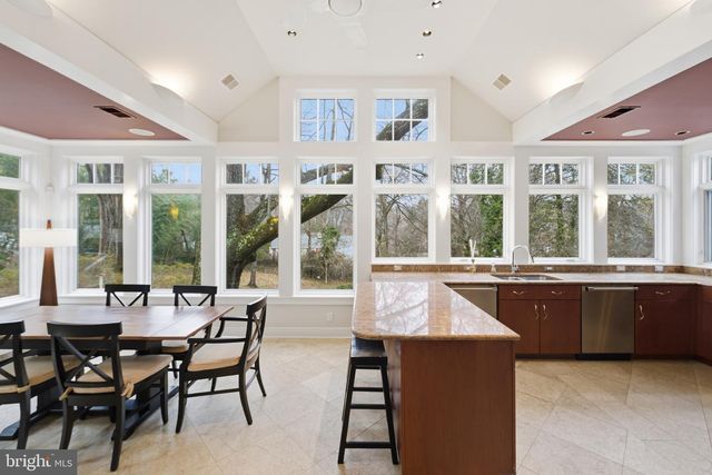 1724 OVERLOOK DR, Silver Spring, MD 20903