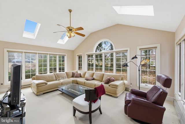 1724 OVERLOOK DR, Silver Spring, MD 20903