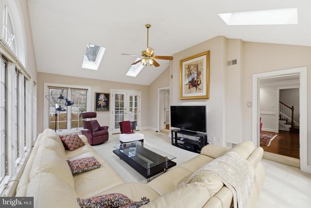 1724 OVERLOOK DR, Silver Spring, MD 20903