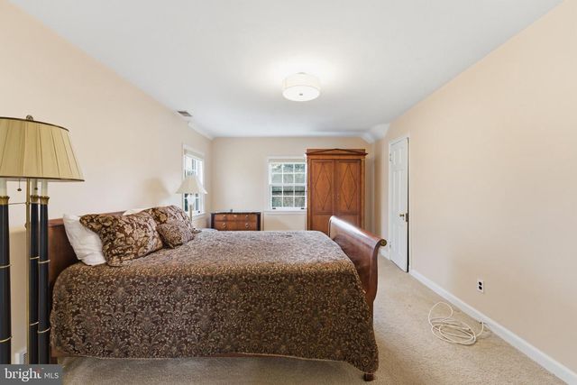 1724 OVERLOOK DR, Silver Spring, MD 20903