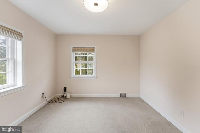 1724 OVERLOOK DR, Silver Spring, MD 20903