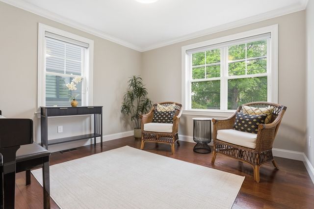 242 Pleasant St, Melrose, MA 02176