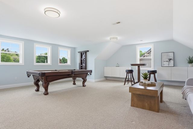 242 Pleasant St, Melrose, MA 02176