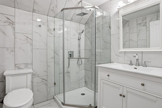 242 Pleasant St, Melrose, MA 02176