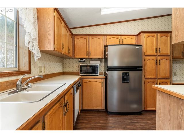 5400 MEEKER Dr 64, Kalama, WA 98625