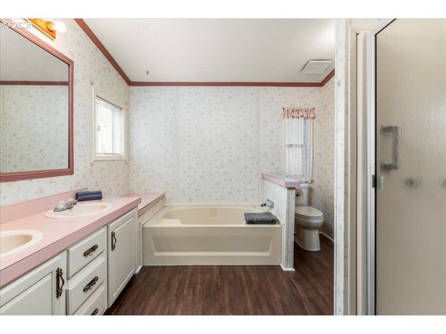 5400 MEEKER Dr 64, Kalama, WA 98625
