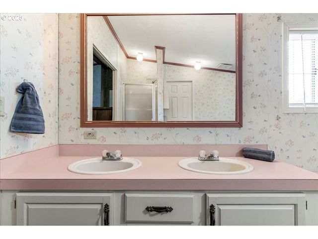 5400 MEEKER Dr 64, Kalama, WA 98625