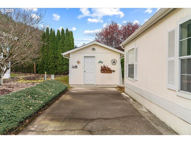 5400 MEEKER Dr 64, Kalama, WA 98625