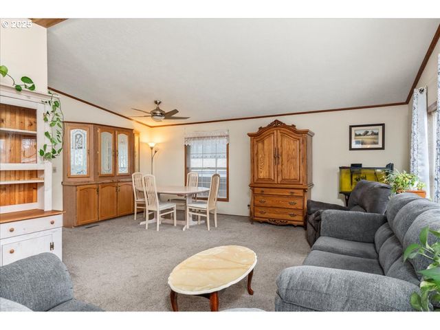 5400 MEEKER Dr 64, Kalama, WA 98625