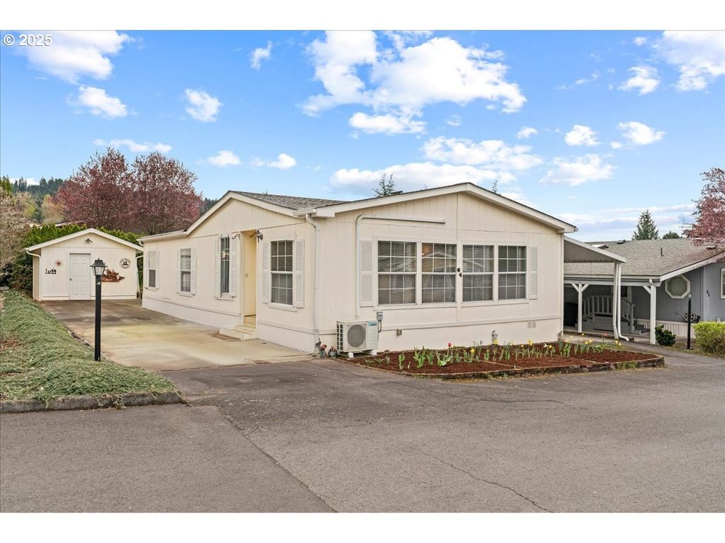 5400 MEEKER Dr 64, Kalama, WA 98625