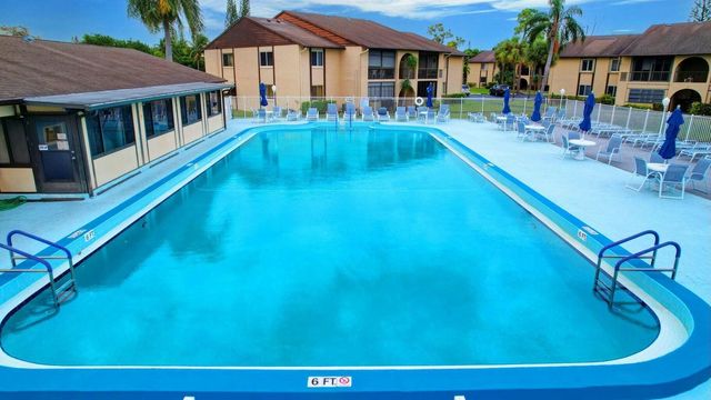 335 Pine Ridge Circle A-2, Greenacres, FL 33463