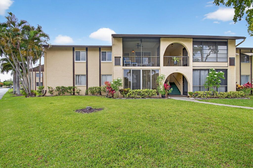 335 Pine Ridge Circle A-2, Greenacres, FL 33463