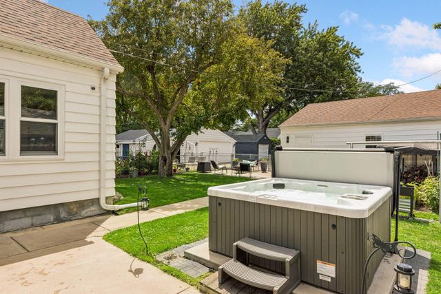 5404 26th Avenue S, Minneapolis, MN 55417