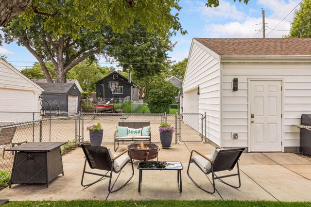 5404 26th Avenue S, Minneapolis, MN 55417
