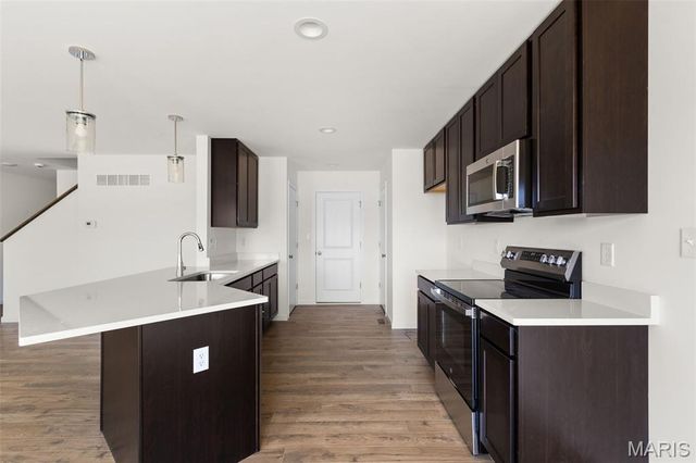 613 Cheyenne Station, Truesdale, MO 63380