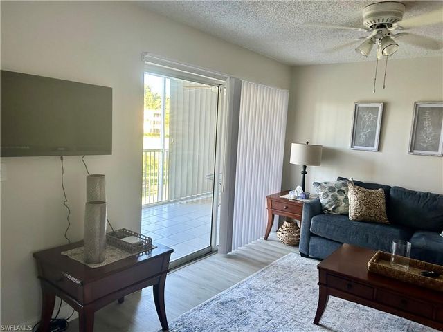441 QUAIL FOREST BLVD 204, Naples, FL 34105