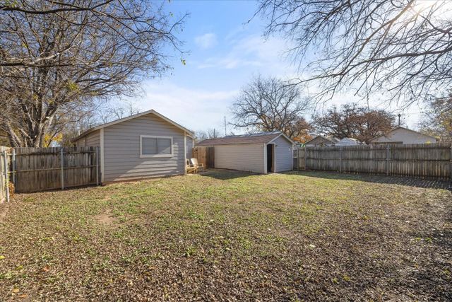 990 N Paddock Street, Stephenville, TX 76401