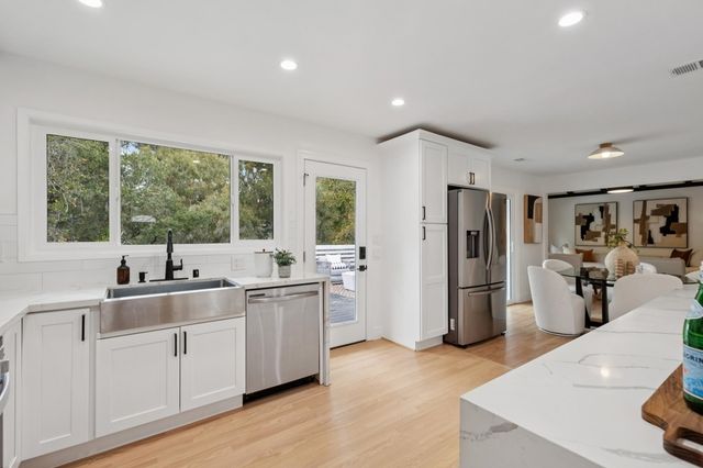 2566 Lancaster Rd, Hayward, CA 94542