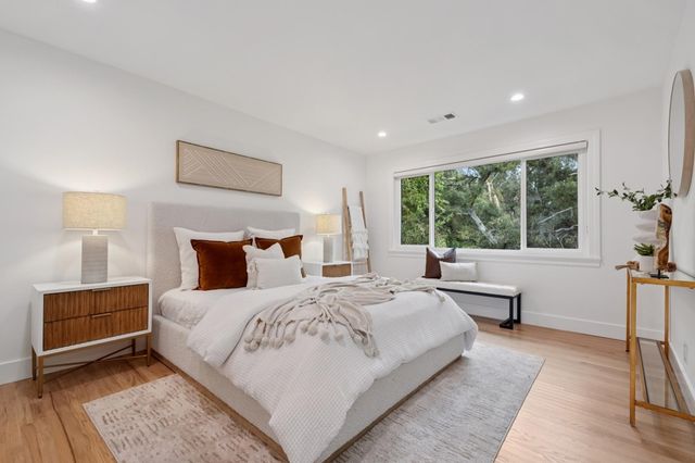 2566 Lancaster Rd, Hayward, CA 94542