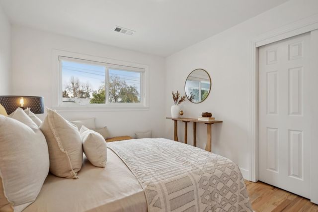 2566 Lancaster Rd, Hayward, CA 94542