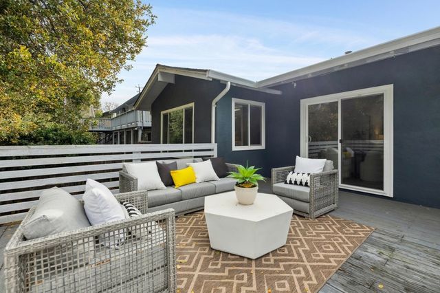 2566 Lancaster Rd, Hayward, CA 94542