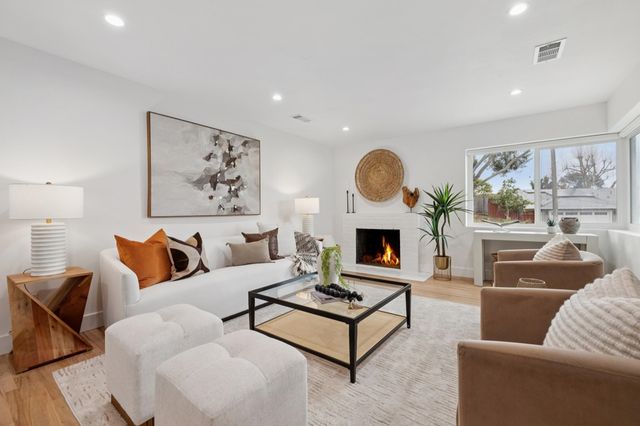 2566 Lancaster Rd, Hayward, CA 94542