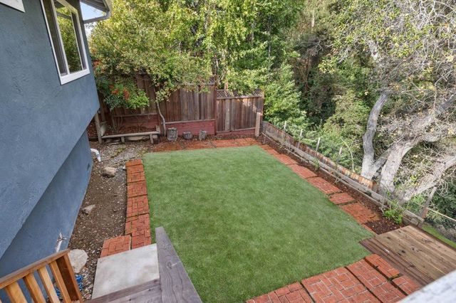 2566 Lancaster Rd, Hayward, CA 94542