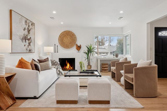 2566 Lancaster Rd, Hayward, CA 94542