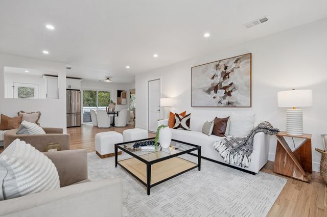 2566 Lancaster Rd, Hayward, CA 94542