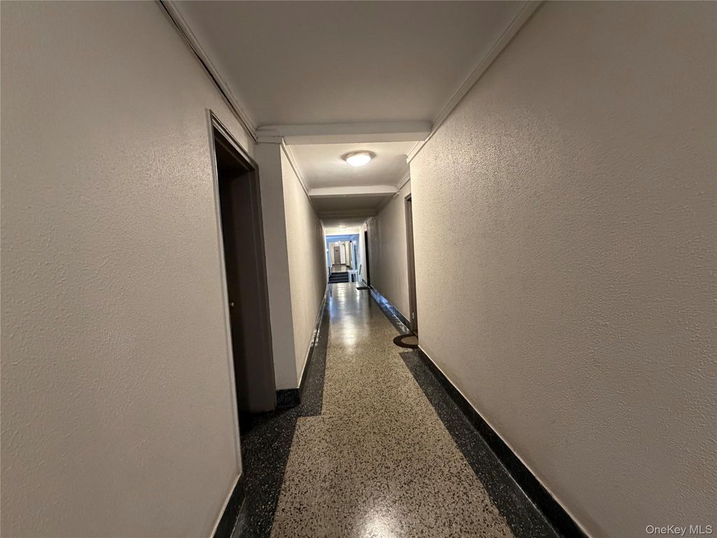 88-10 34 Avenue 6A, Jackson Heights, NY 11372 — photo 4