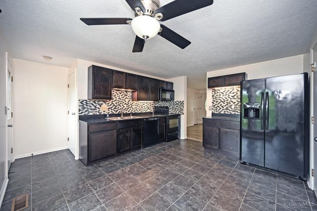 2602 Hunt Road, Reading, OH 45236