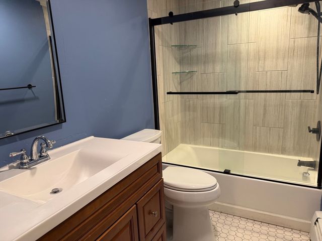 148 Wyman St 148, Woburn, MA 01801