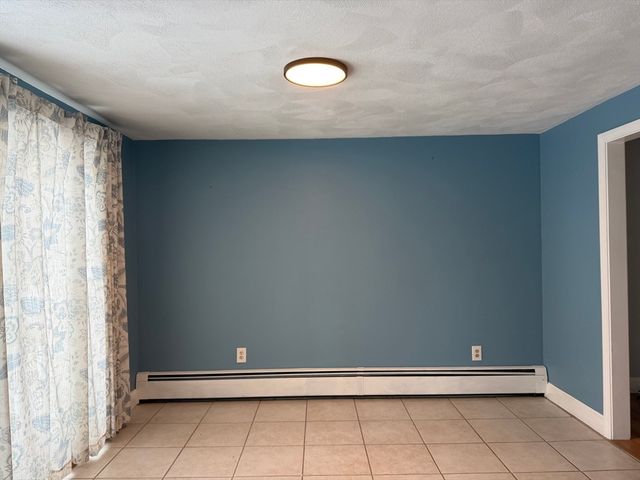 148 Wyman St 148, Woburn, MA 01801