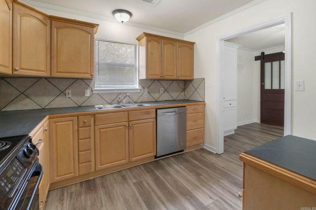 16 Perin Road, North Little Rock, AR 72118