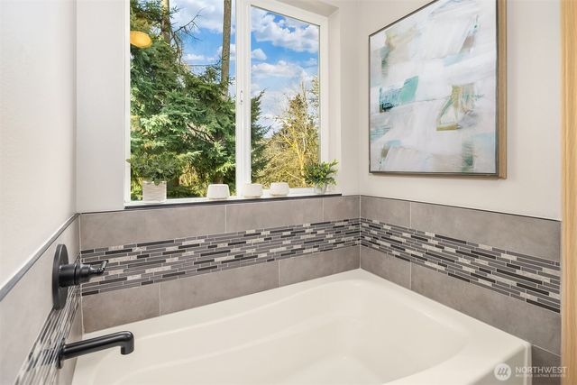 11712 57th Avenue SE, Snohomish, WA 98296