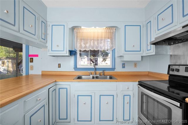 7540 Overbrook Drive, Fayetteville, NC 28303