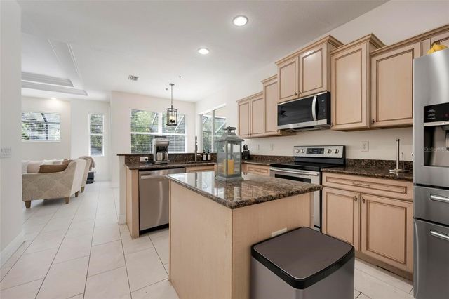 404 GOLDEN HARBOUR TRAIL, Bradenton, FL 34212