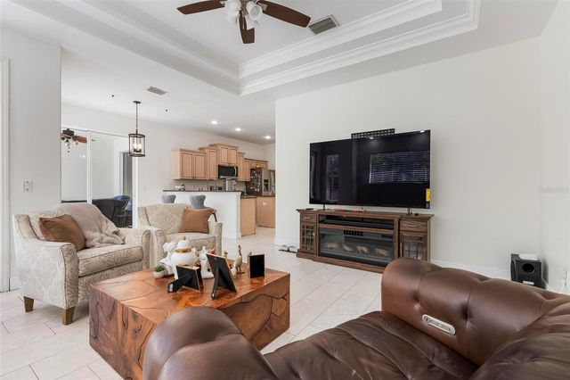 404 GOLDEN HARBOUR TRAIL, Bradenton, FL 34212